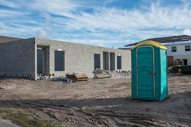 Best Portable bathroom rental  in Bushnell, FL